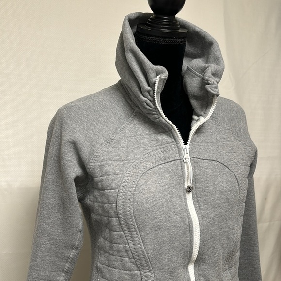 Lululemon Classic Scuba jacket - Picture 2 of 9